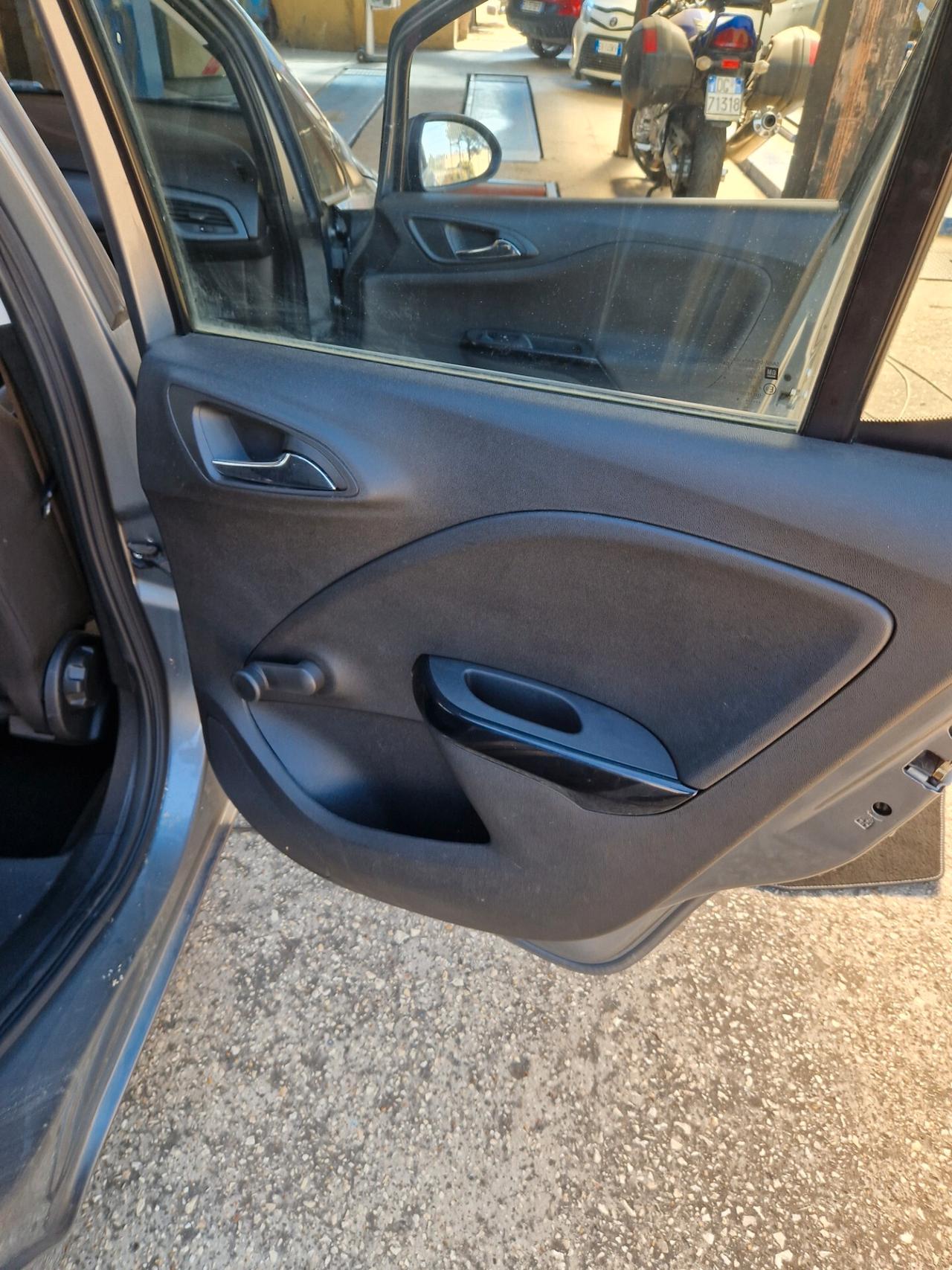 Opel Corsa 1.4 GPL Tech 5 porte Advance 66KW NEOPATENTATI