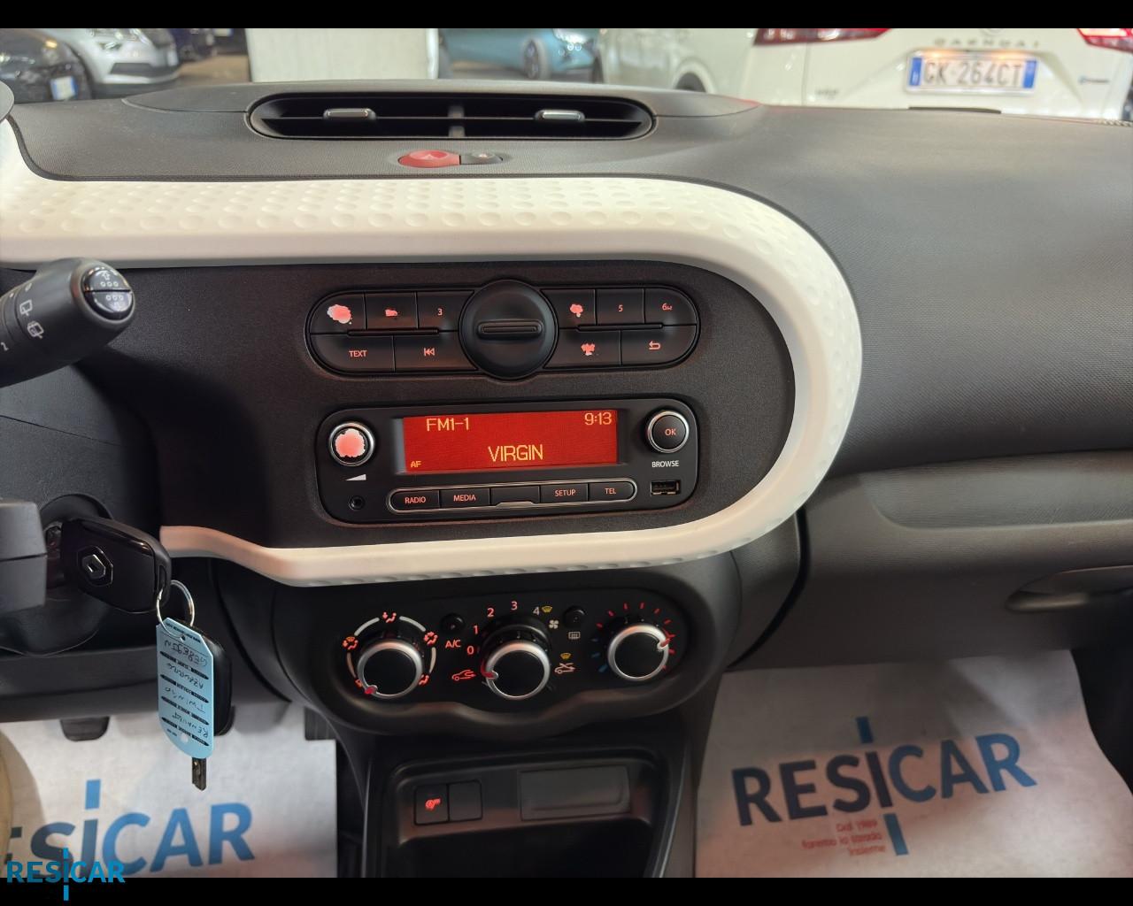 RENAULT Twingo 1.0 sce Life 65cv IDONEA NEOPATENTATO