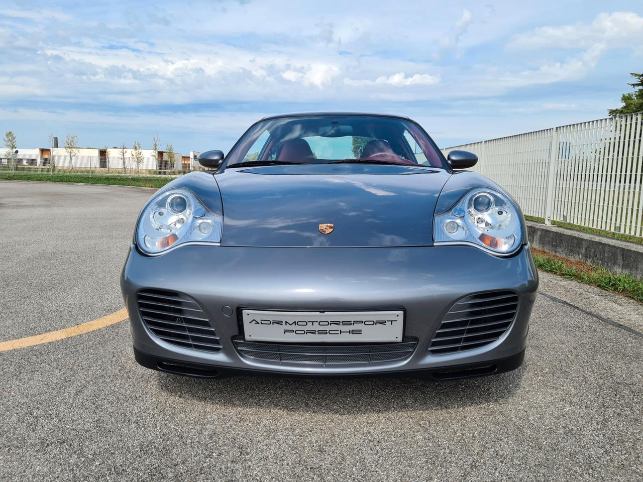 Porsche 911 996 Carrera 4S Coupé