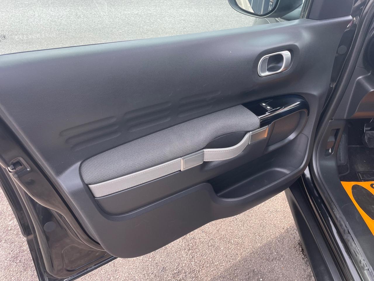 CITROEN C4 CACTUS 1.2 BENZINA 82 (CV) 2015