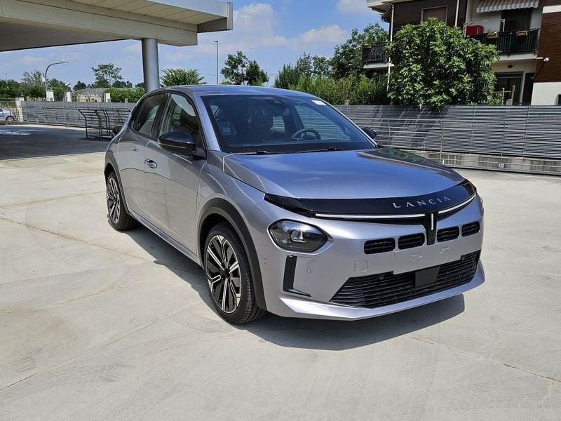 Lancia Ypsilon Hybrid e-DCT