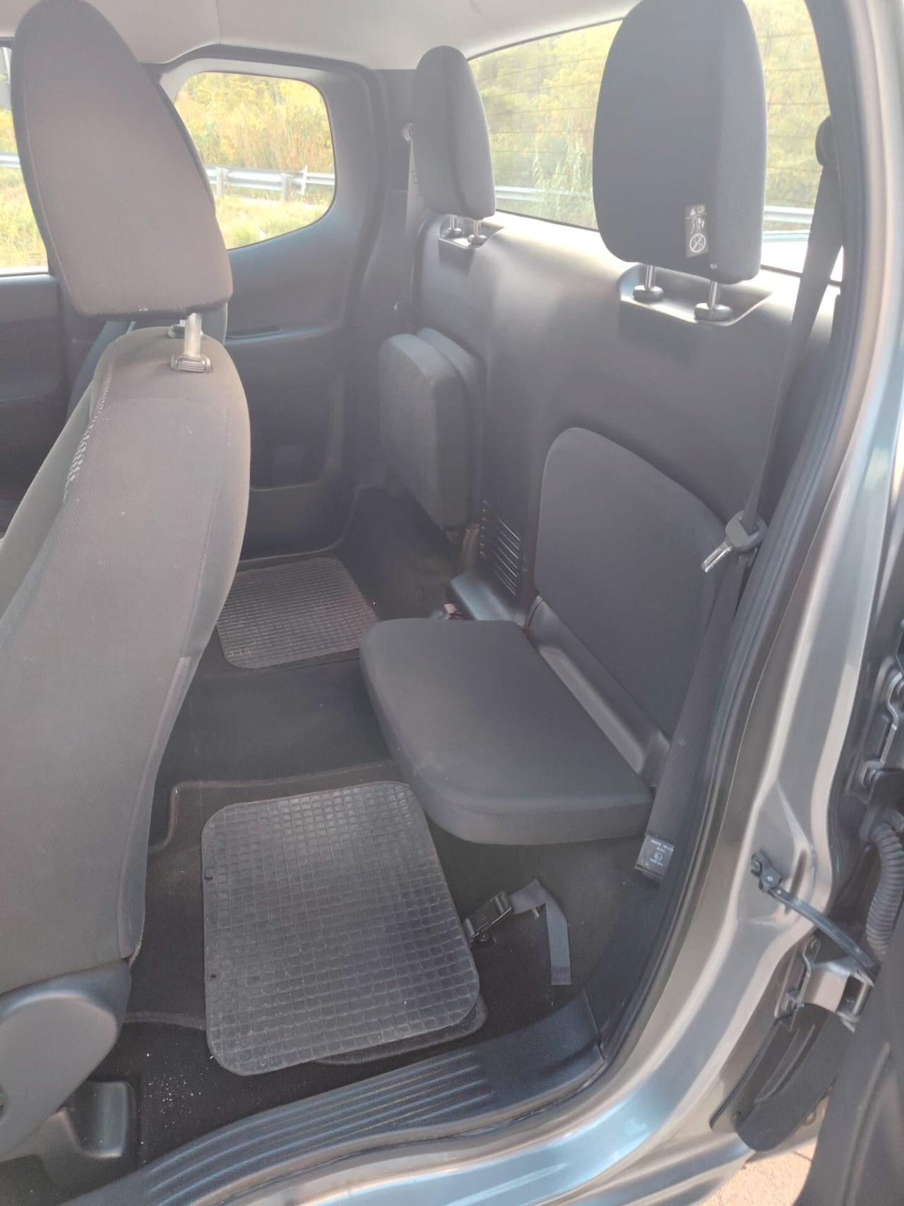 Nissan Navara 2.3 dCi 4WD Singlecab-Gancio traino-
