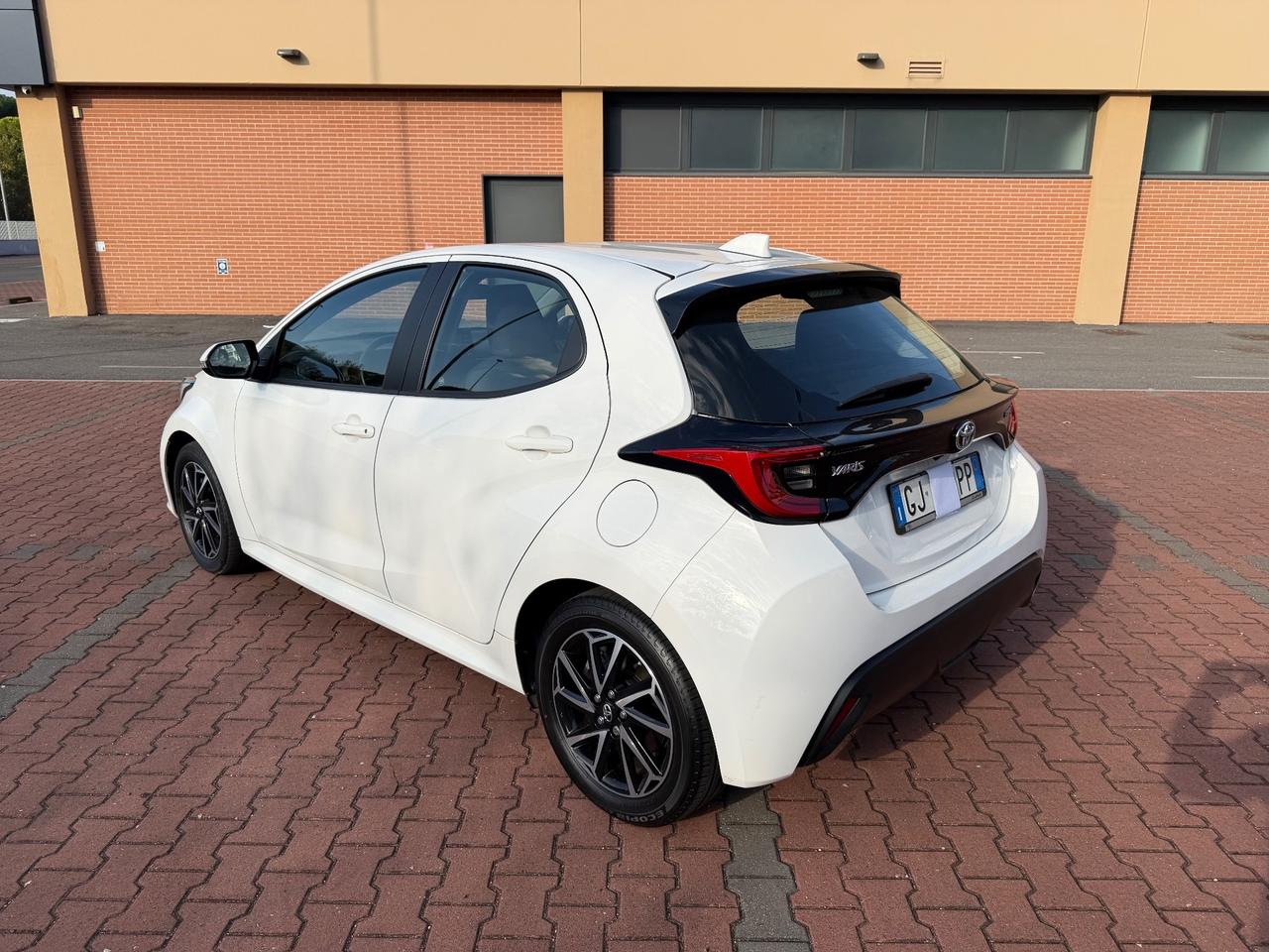 Toyota Yaris 1.5 Hybrid Trend