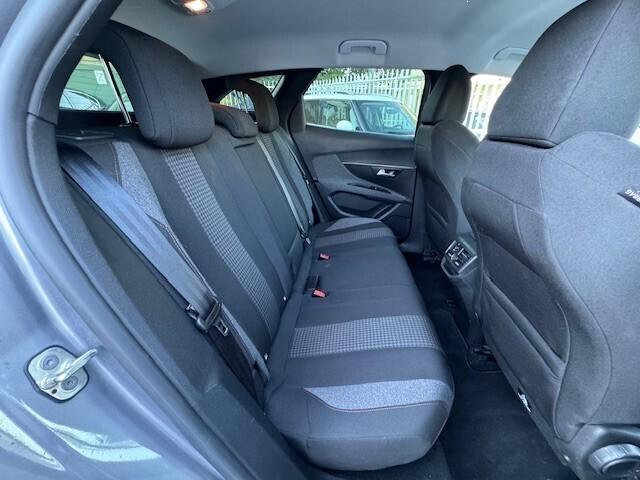 Peugeot 3008 BlueHDi 130cv