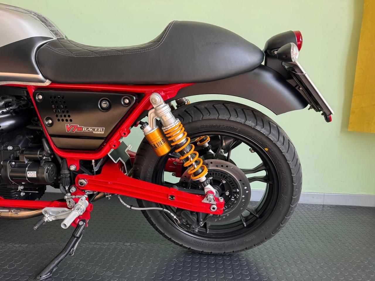 Moto Guzzi V7 III RACER Serie numerata n° 189