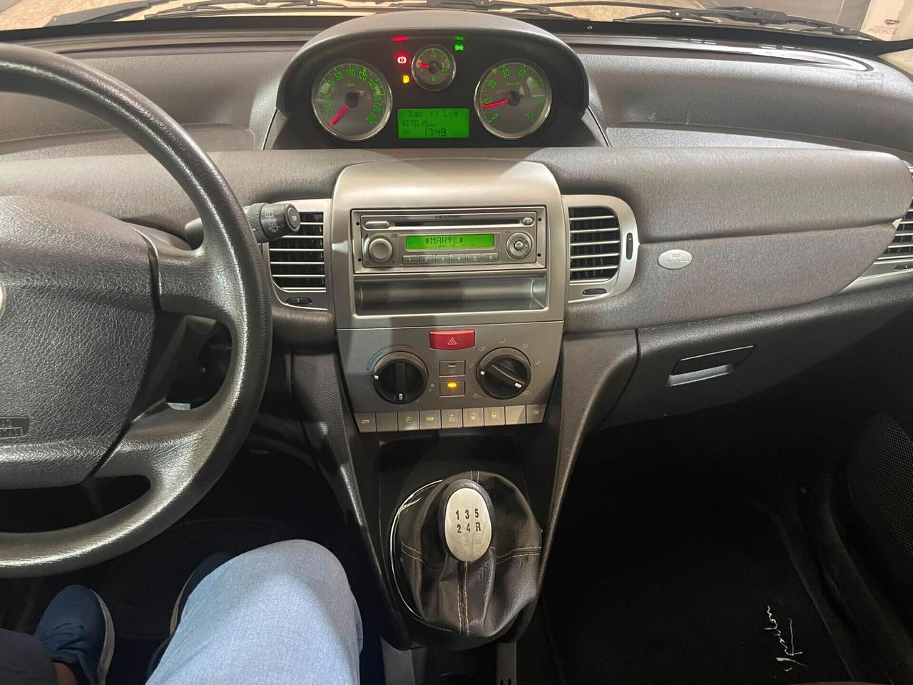 Lancia Ypsilon 1.2 Modamilano