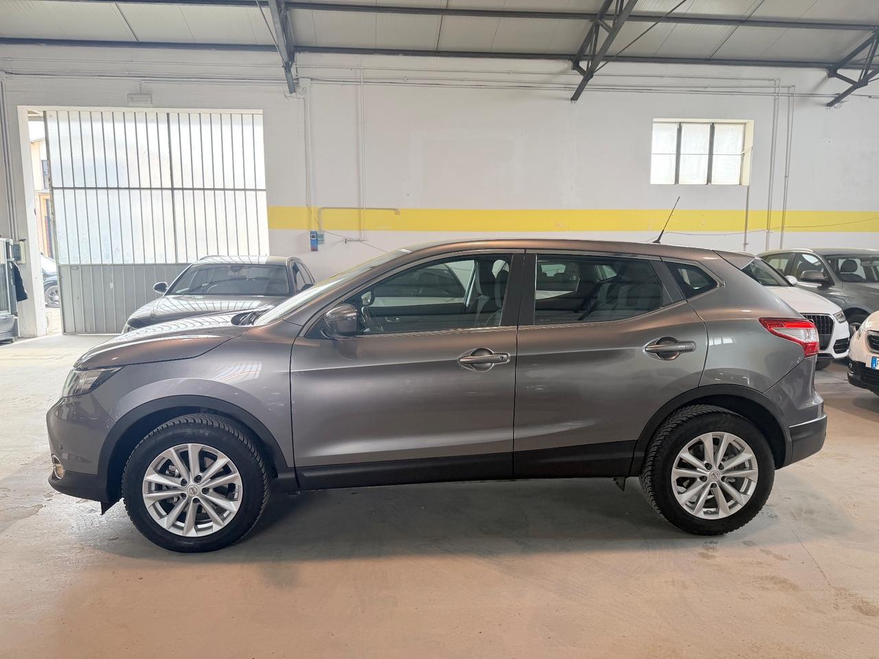 Nissan Qashqai 1.2 DIG-T N-Connecta euro6