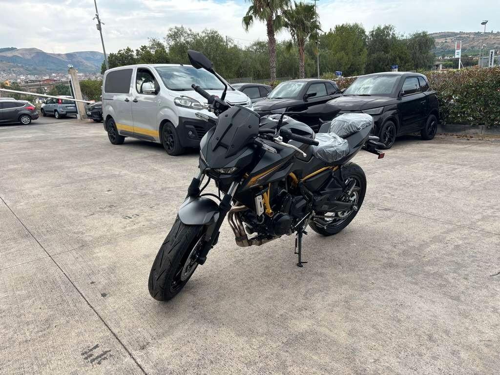 Kawasaki Z 650 S Nuovo pronta consegna Tua a solo 69 Euro al mese