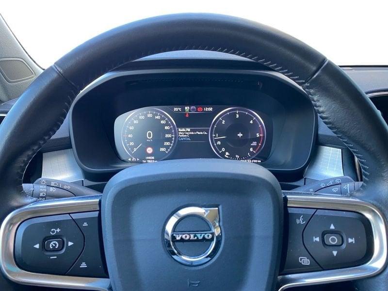 Volvo XC40 D3 Momentum Core