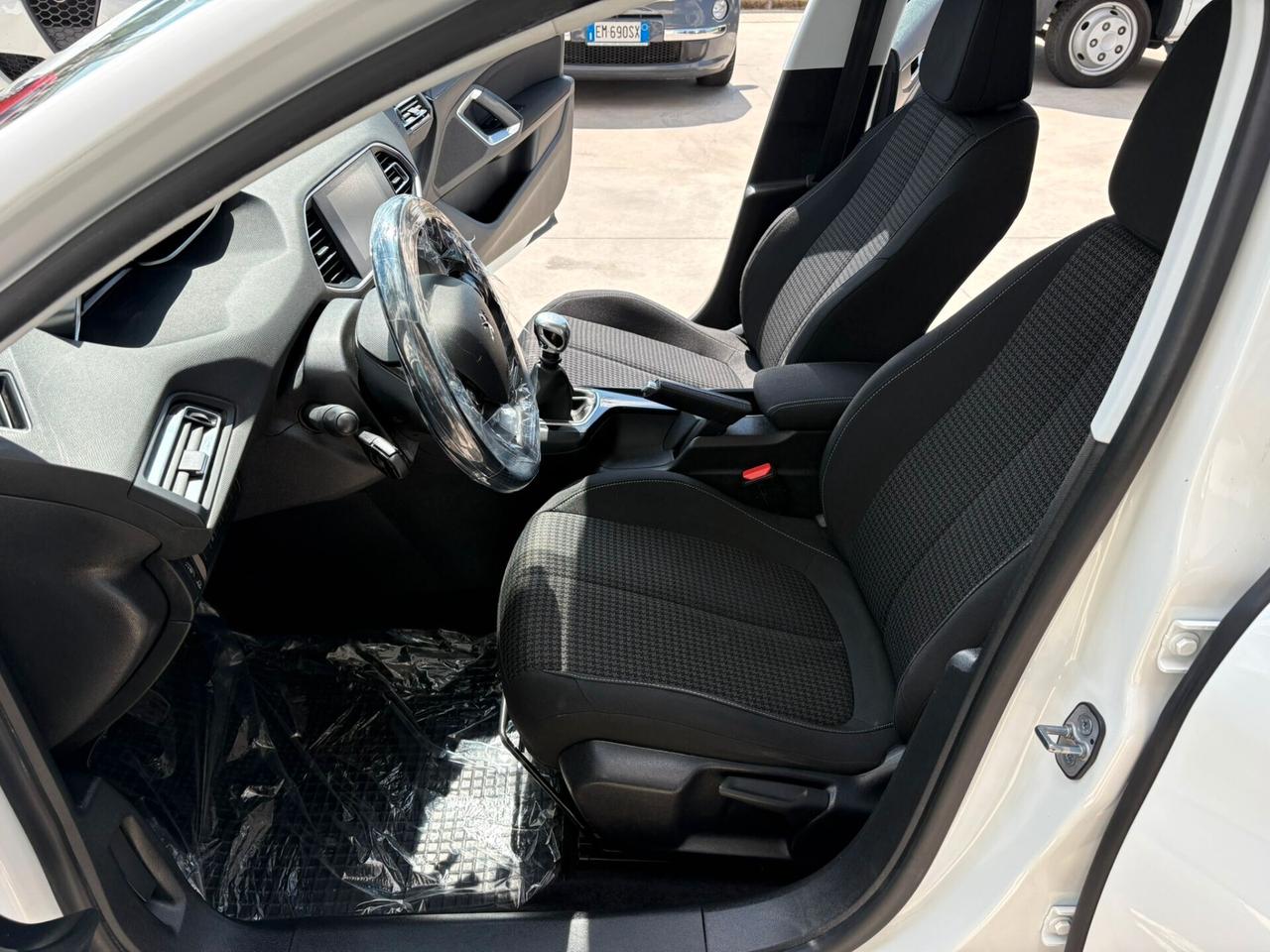 Peugeot 308 BlueHDi 130 S&S SW Allure