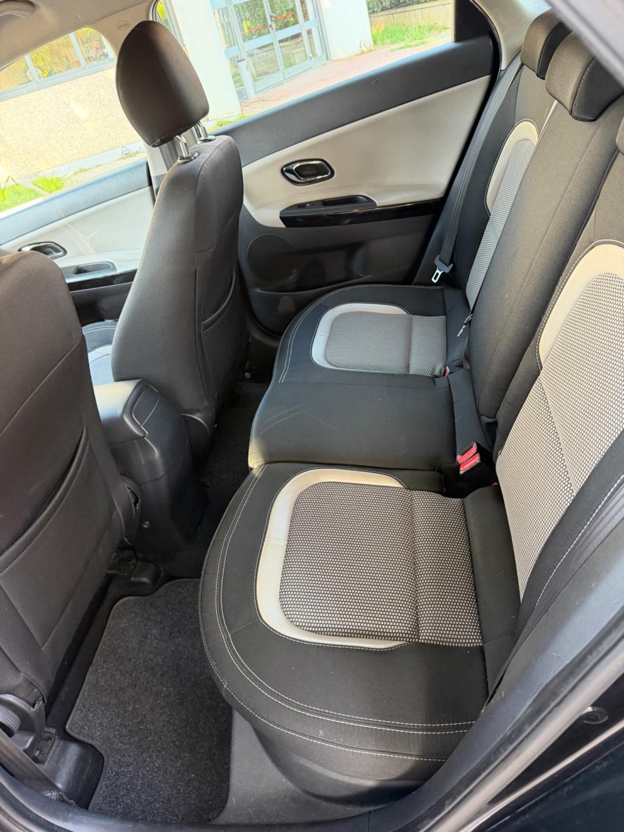 Kia Ceed cee'd 1.6 diesel 110CV 2014