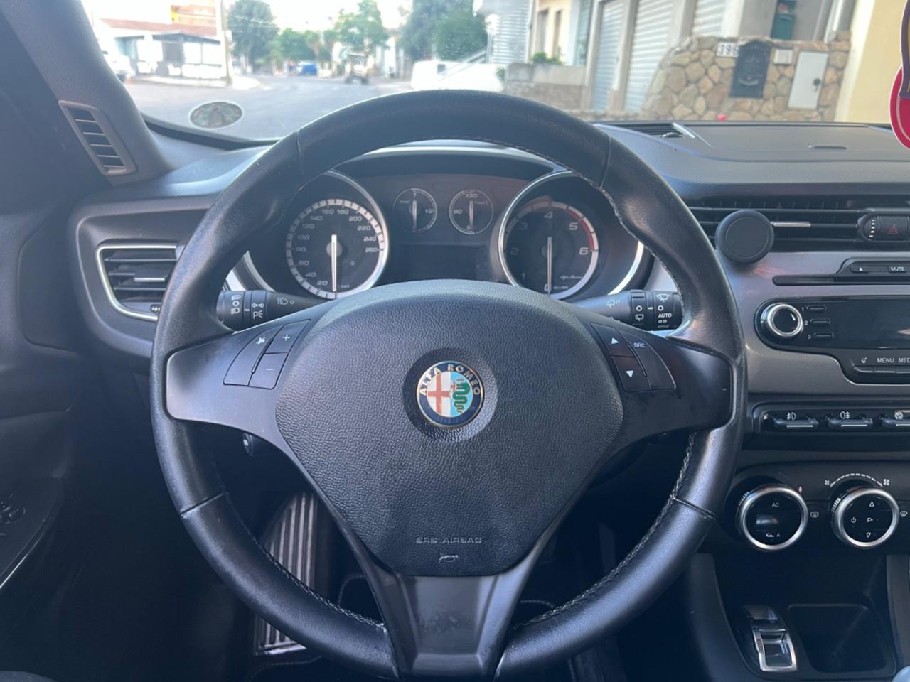 Alfa Romeo Giulietta 1.6 JTDm-2 105 CV Exclusive