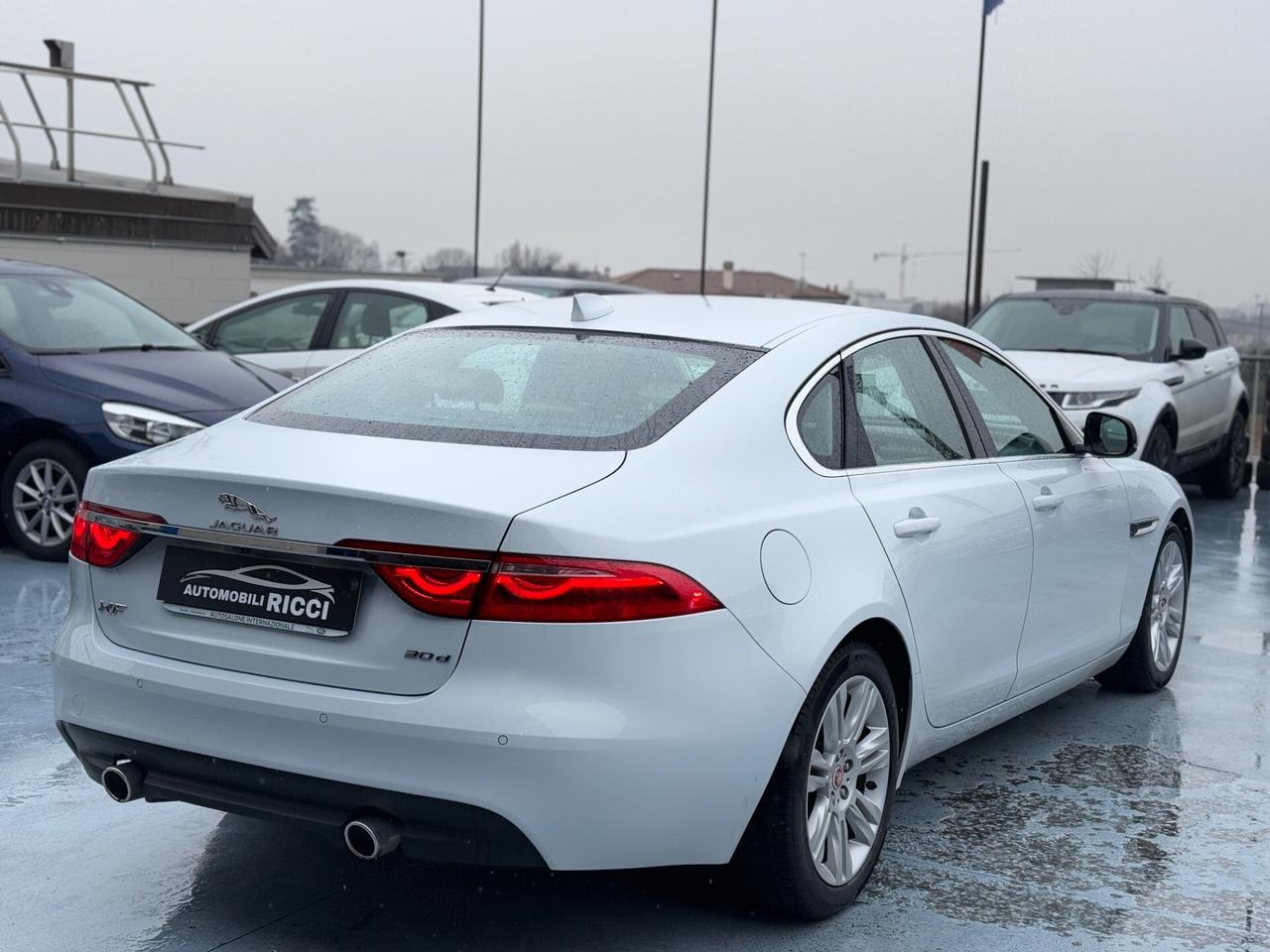 Jaguar XF 3.0 D V6 300 CV aut. Prestige