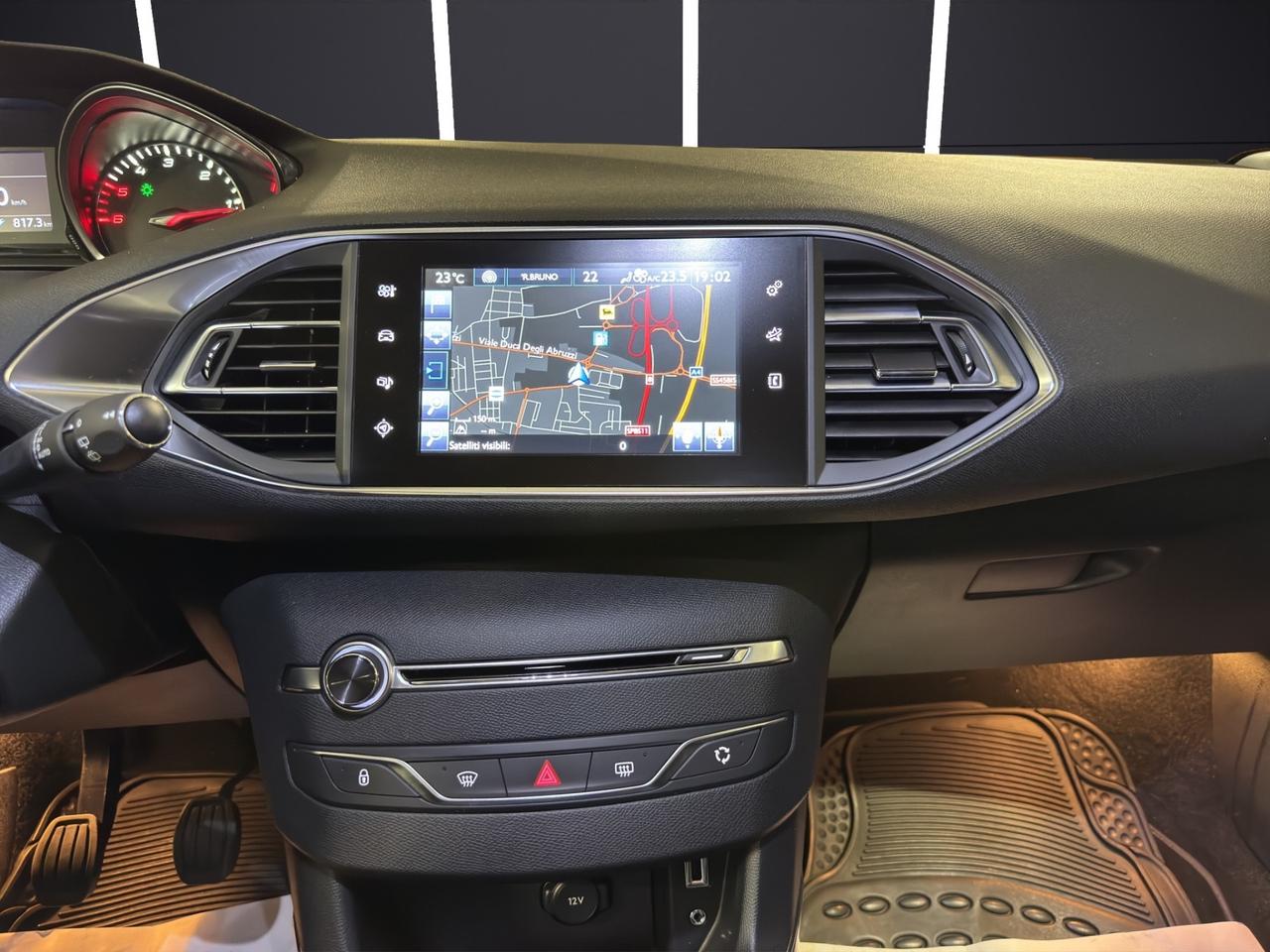 Peugeot 308 1.6 e-HDi 115 CV Stop&Start SW Allure