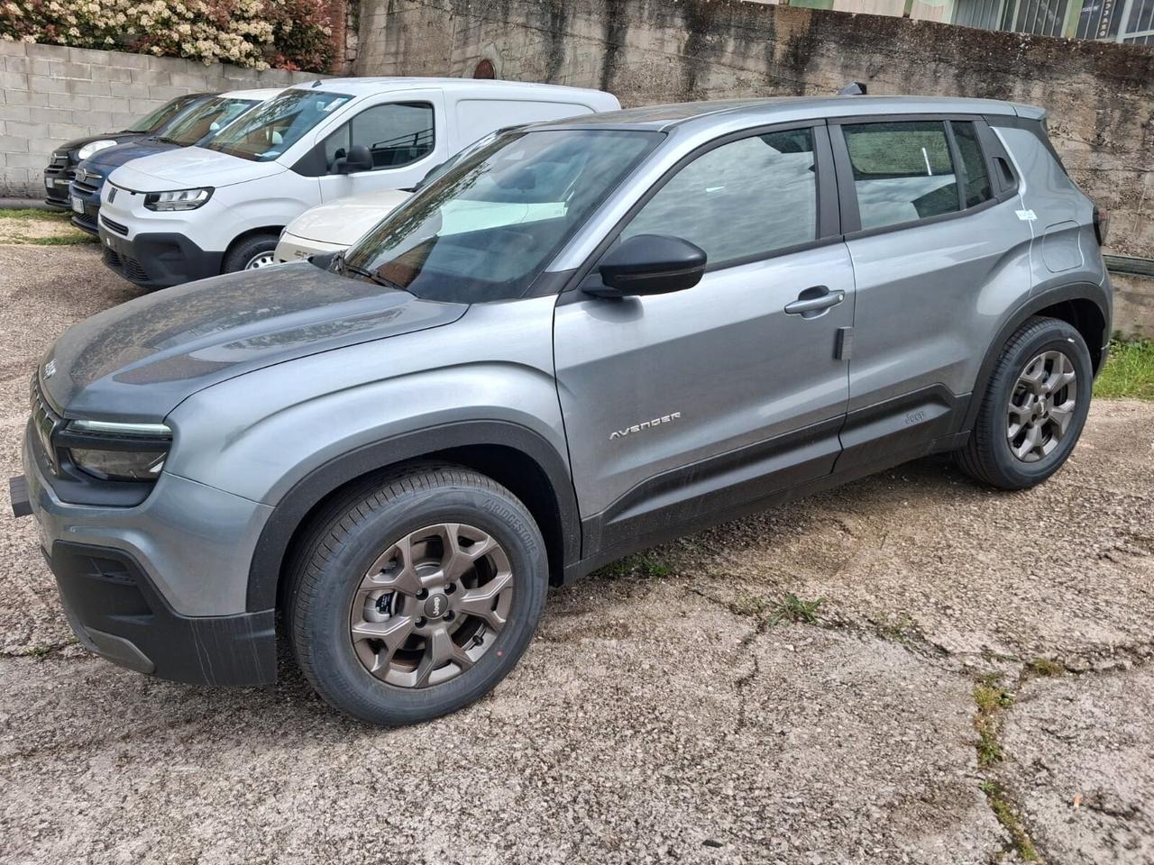Jeep Avenger 1.2 Turbo 110 CV MHEV Longitude