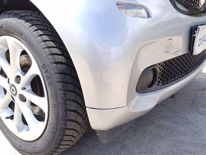 smart fortwo 1.0 Youngster 71cv twinamic