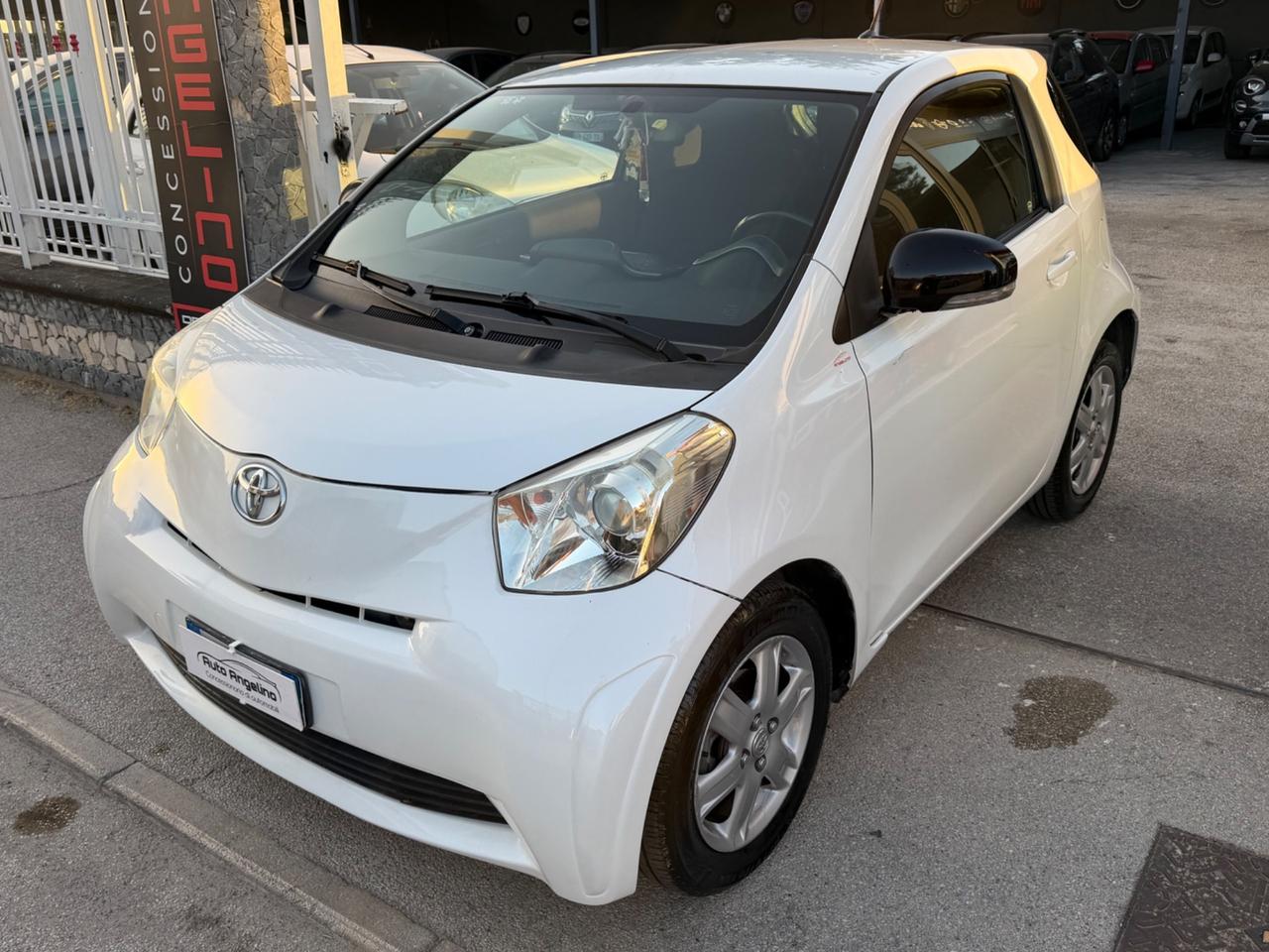 Toyota iQ 1.0 Sol