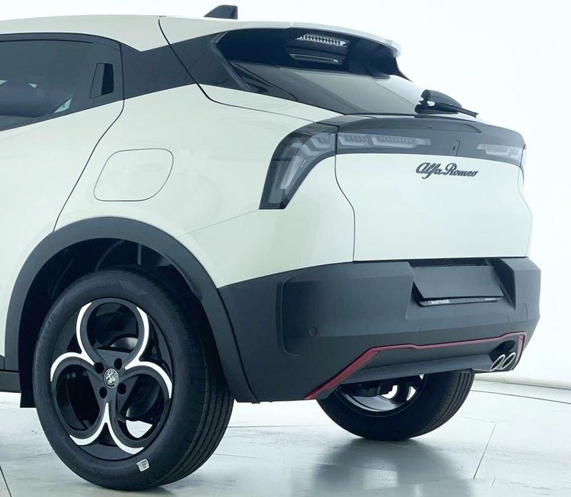 Alfa Romeo Junior 1.2 136 CV Hybrid eDCT6 Speciale