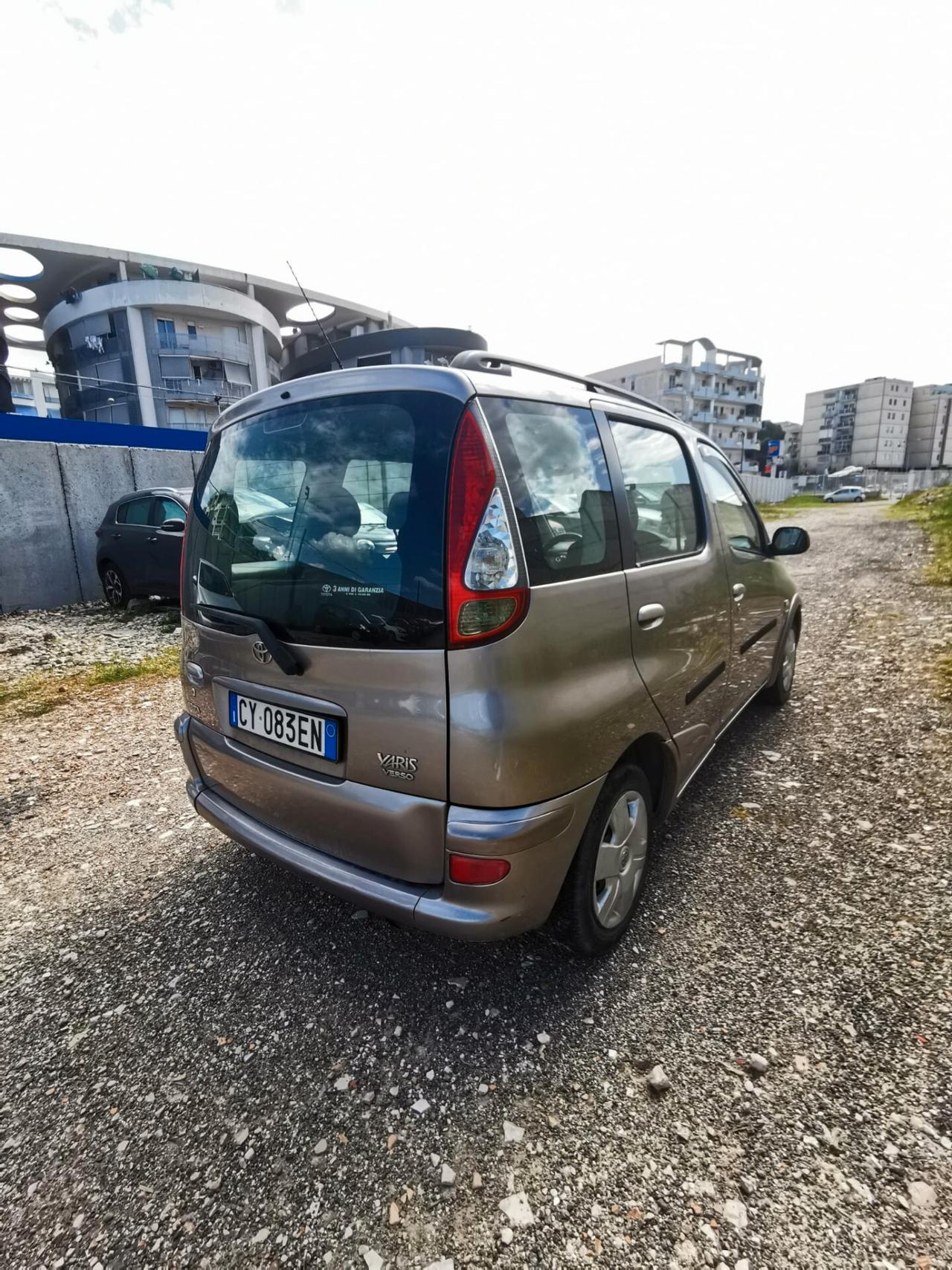 Toyota Yaris Verso 1.3i 16V cat Sol '03