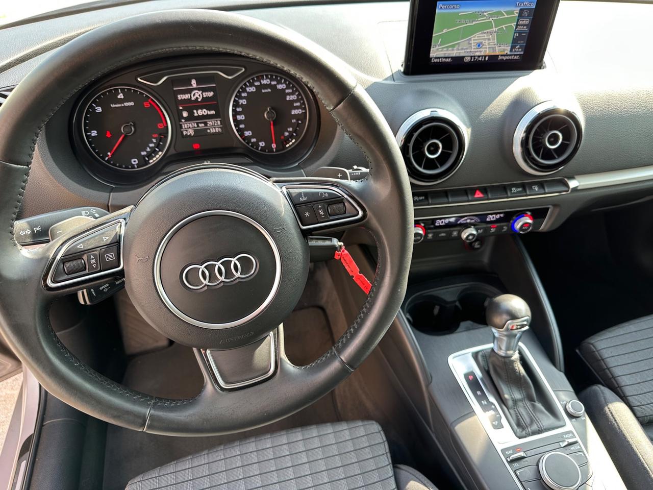 Audi A3 Sedan 1.6 TDI clean diesel S tronic Attraction