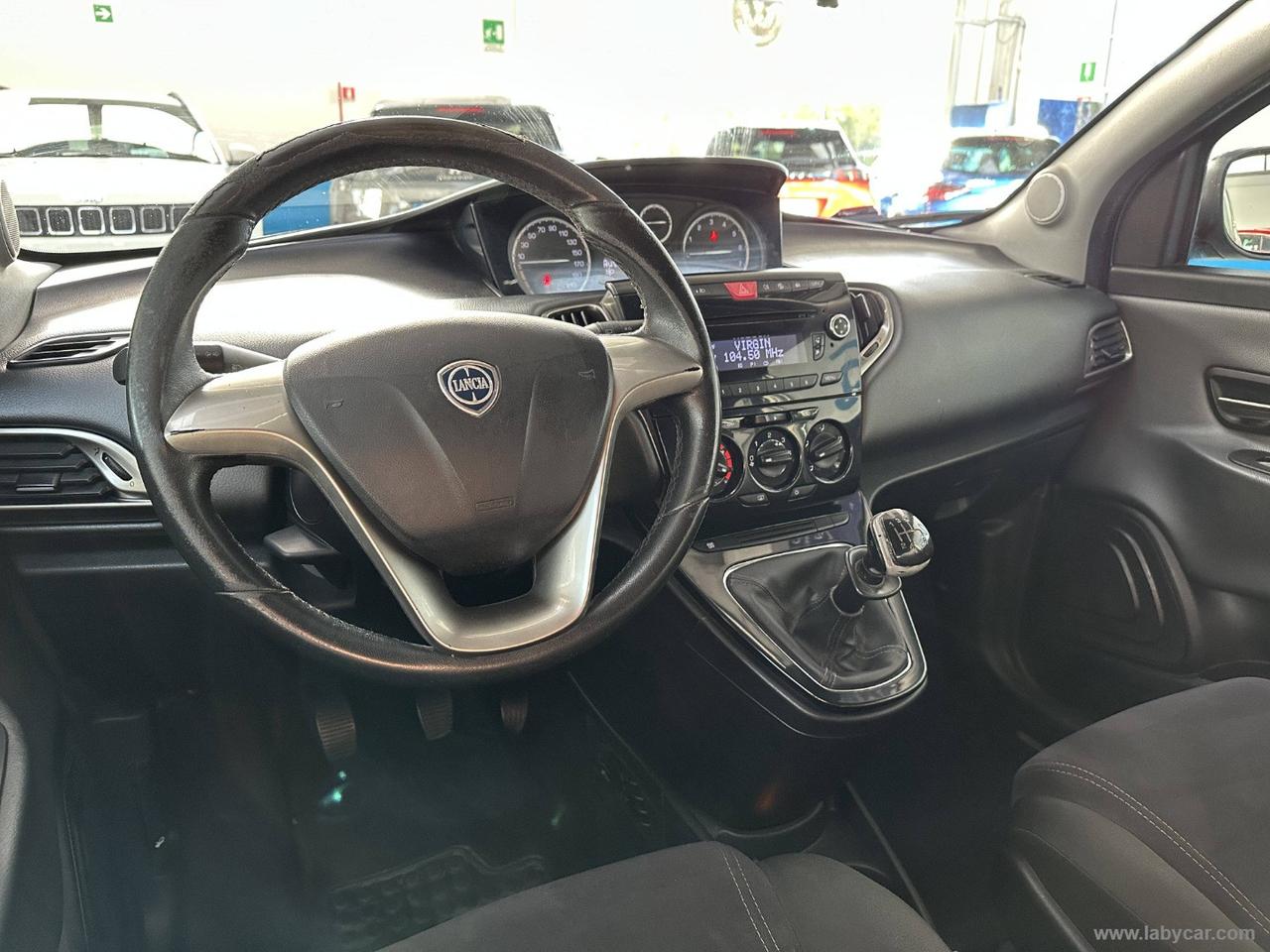 LANCIA Ypsilon 1.2 69 CV 5p. GPL Ecochic Silver