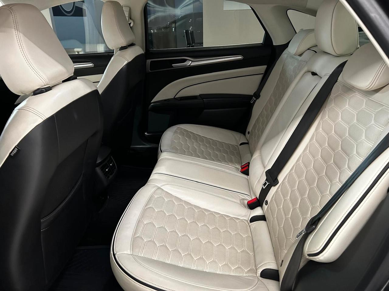 Ford Mondeo 2.0 TDCi 180 CV S&S Powershift 4 porte Vignale