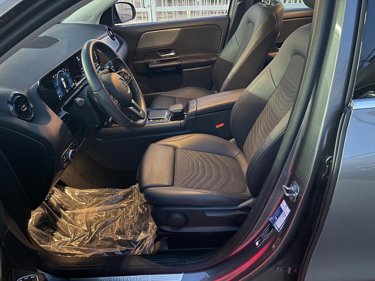 Mercedes-benz GLA 200 d Automatic Sport KM CERTIFICATI!!