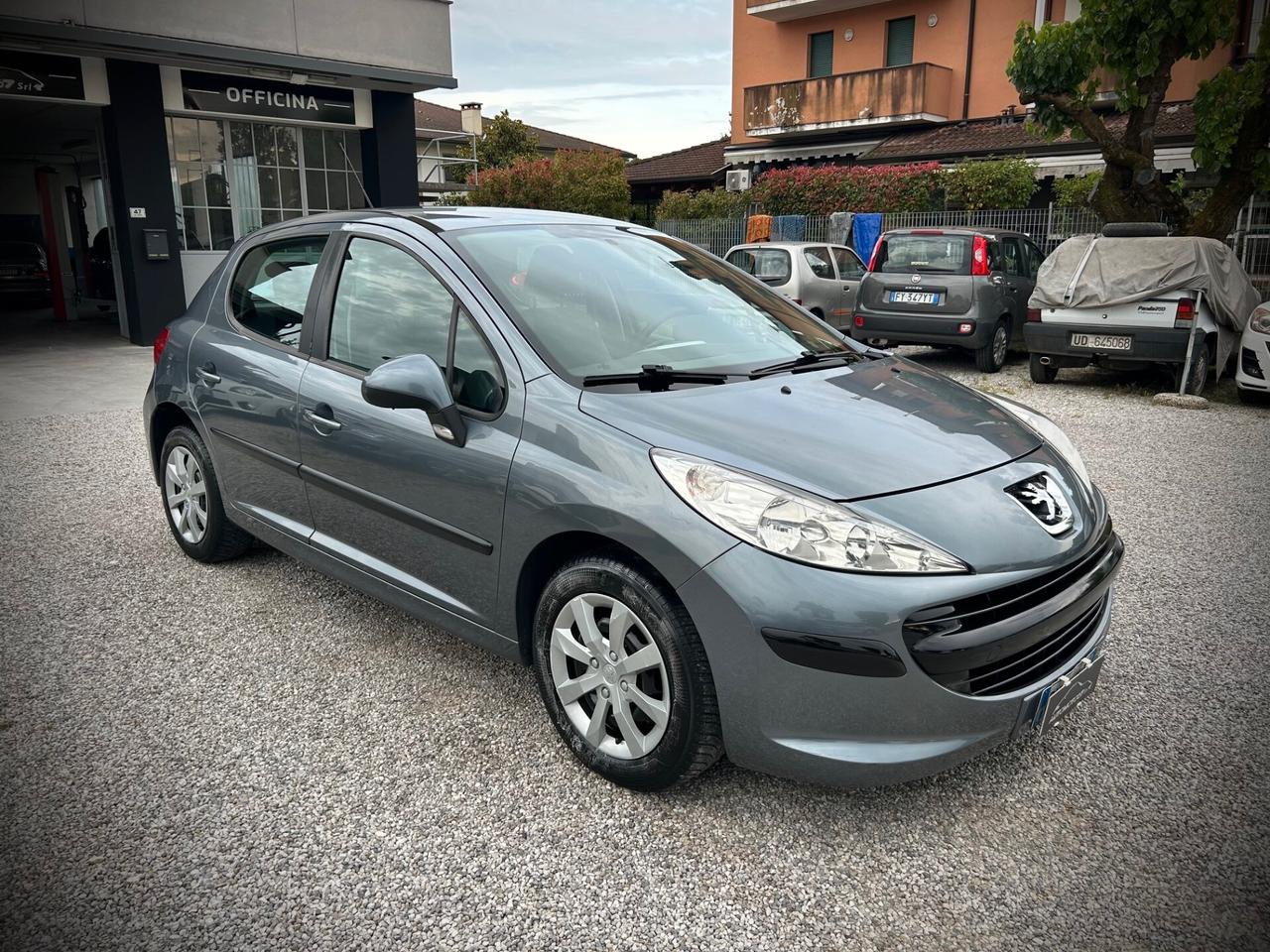 Peugeot 207 1.4 VTi 95CV 5p. - NEOPATENTATI