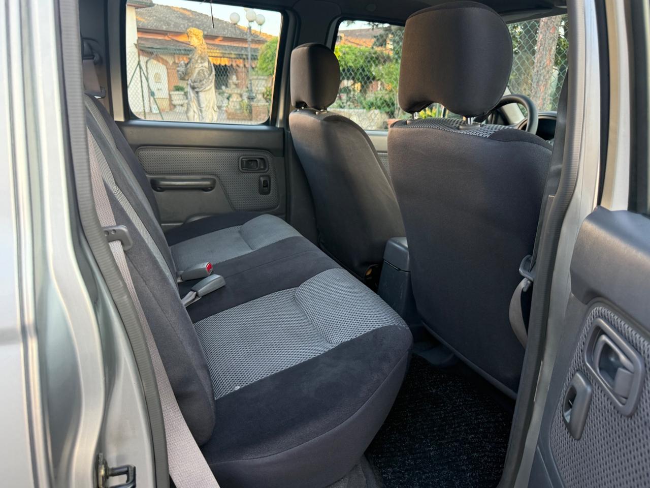 Nissan Pick Up Pick-up 2.5 TD 4 porte Double Cab