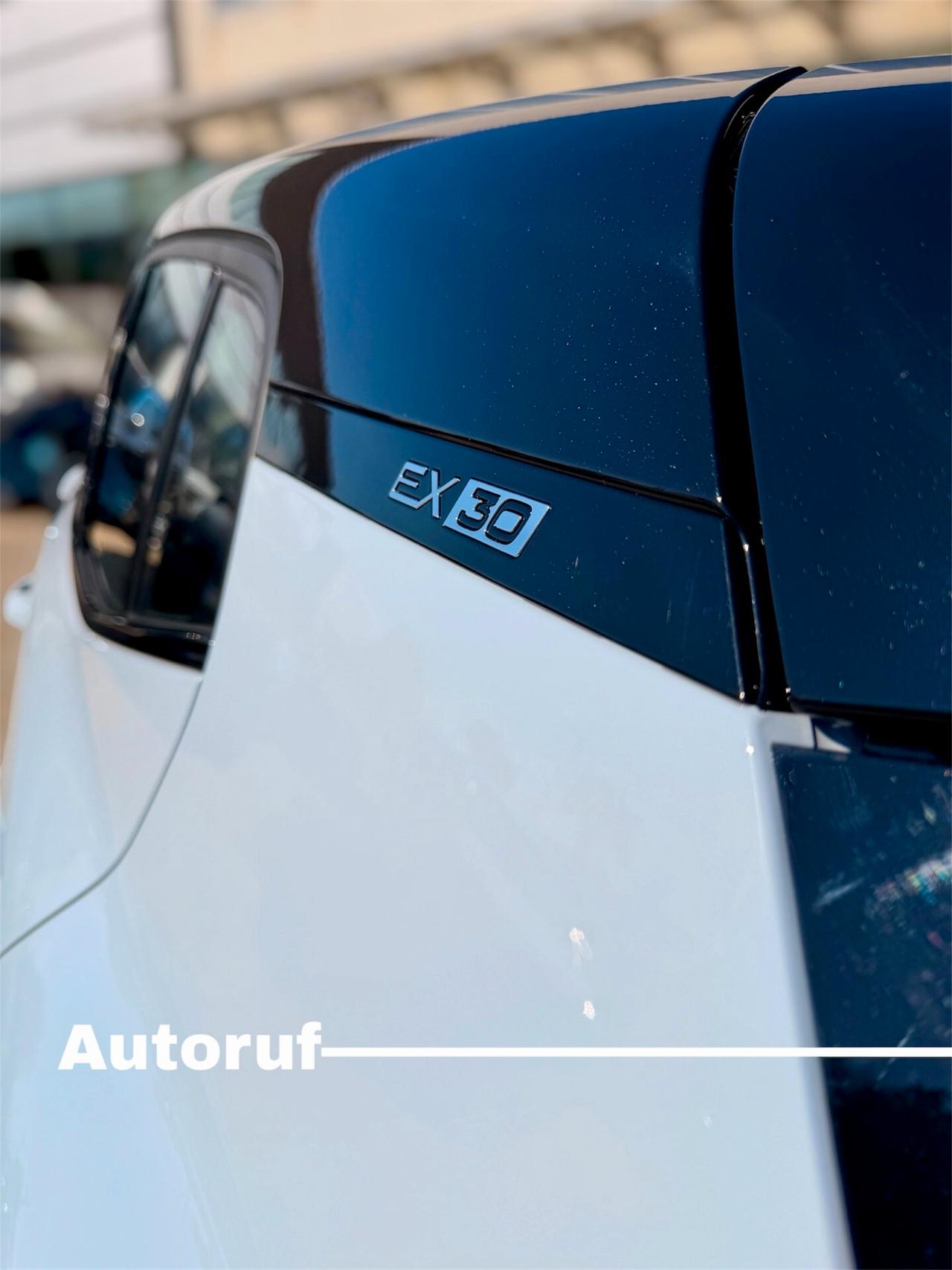 Volvo EX30 PLUS LONG RANGE ELECTRIC 475km
