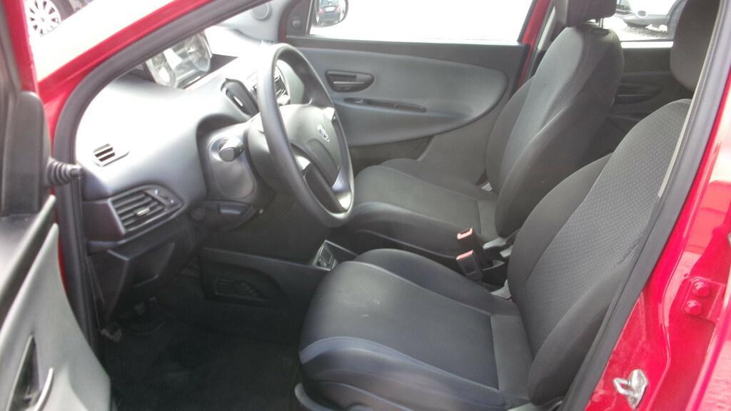 Lancia Ypsilon 5 Porte 1.2 Silver