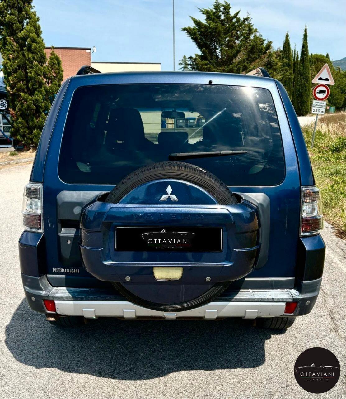 Mitsubishi Pajero passo lungo MANUALE