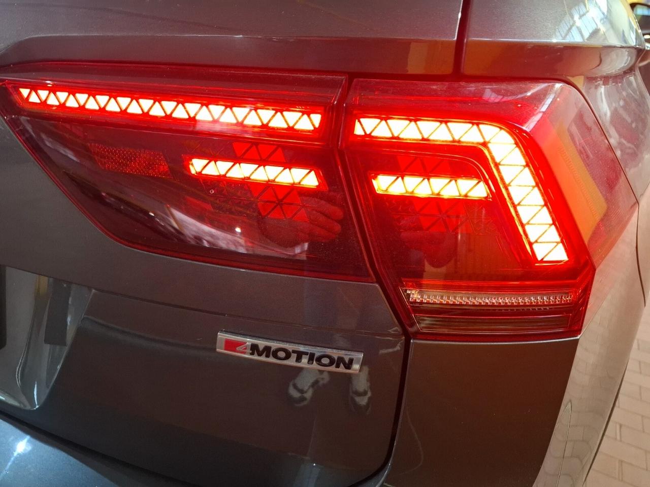 Volkswagen Tiguan 2.0 TDI SCR DSG 4MOTION Sport BMT