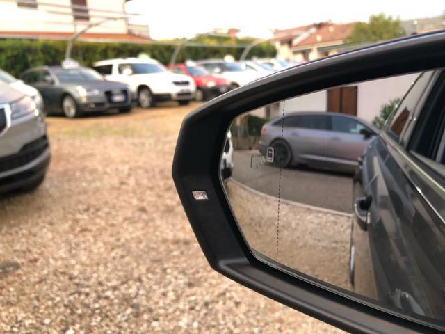 VOLKSWAGEN Polo 1.0 TSI DSG Style OK NEOPATENTATI