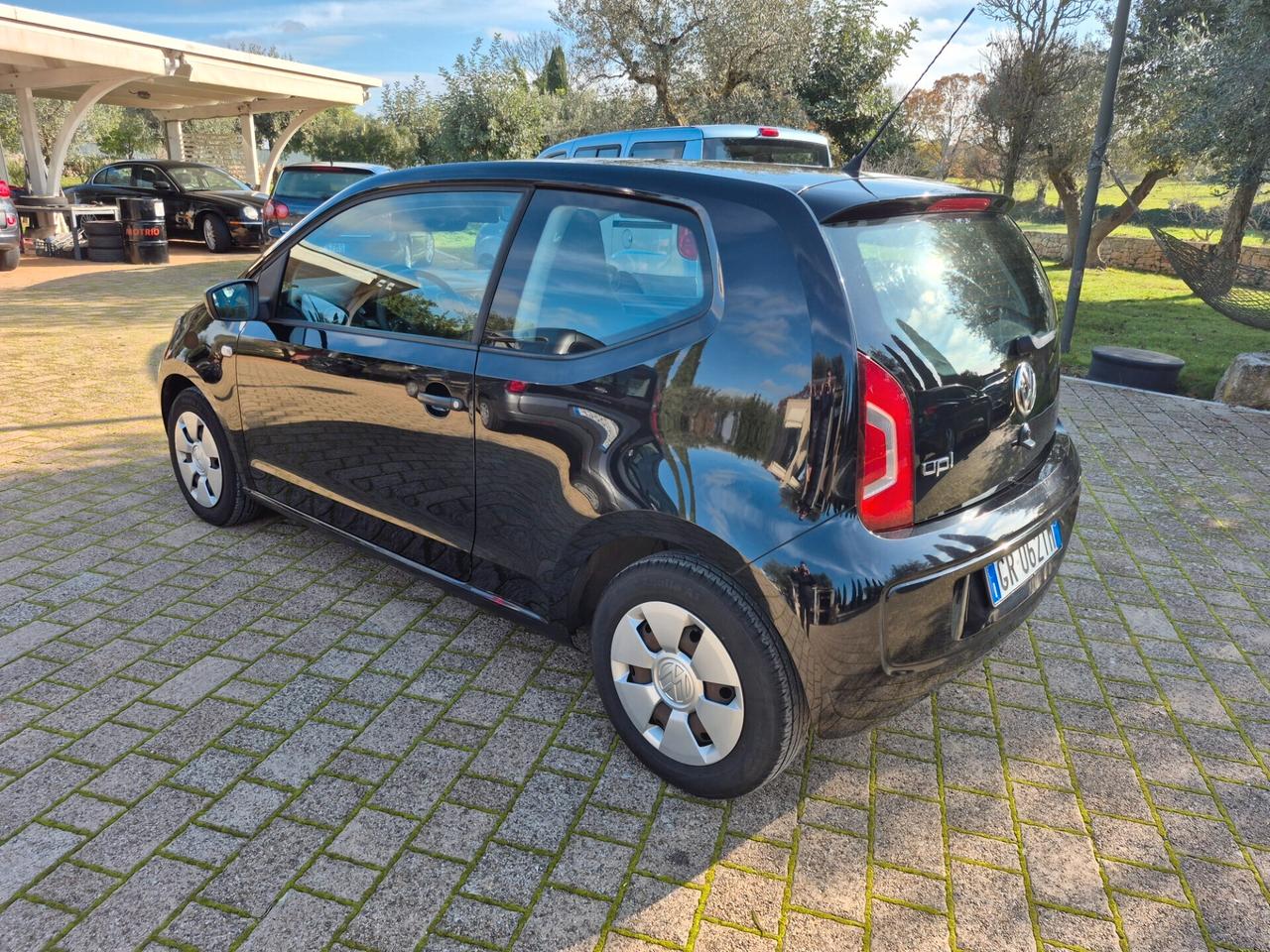 Volkswagen up! 1.0 75 CV 3p. take up!