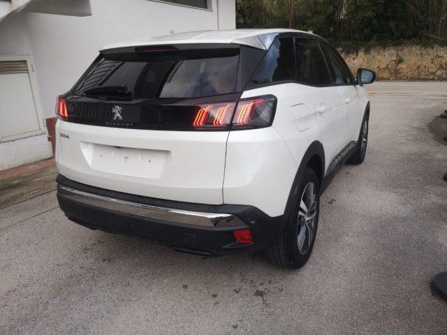 PEUGEOT 3008 BlueHDi 130 S&S Allure
