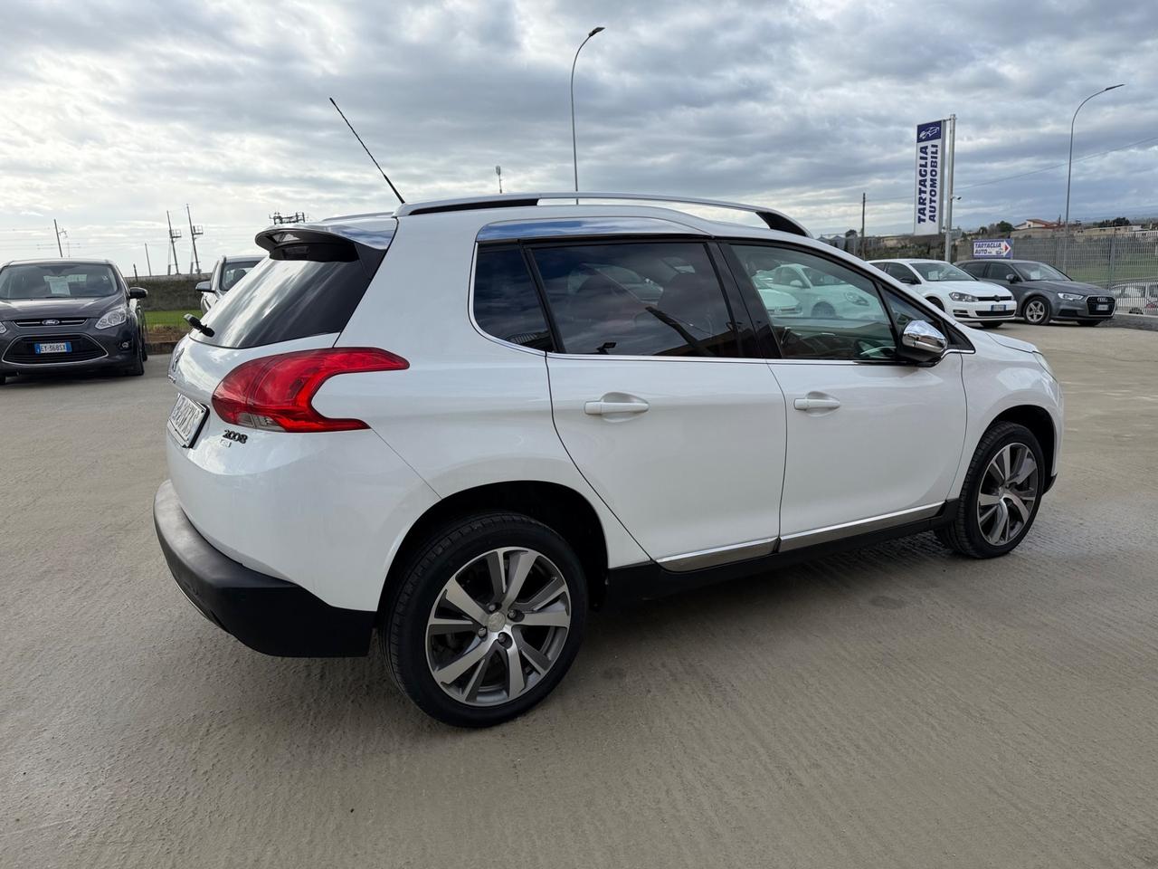 Peugeot 2008 1.6 e-HDi 115 CV Stop&Start Féline