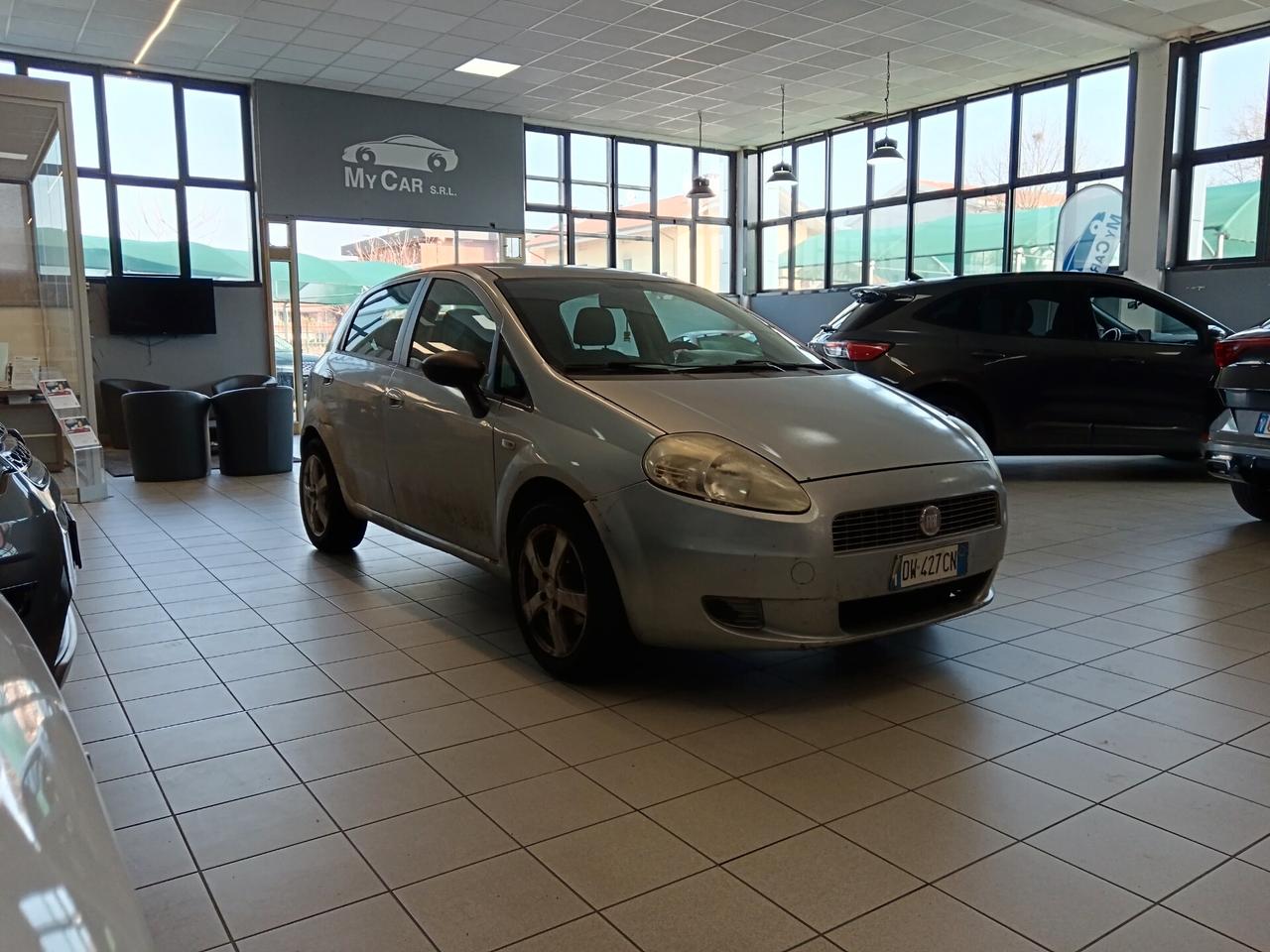 Fiat Grande Punto Benz/GPL (GPL SCADE 2032)