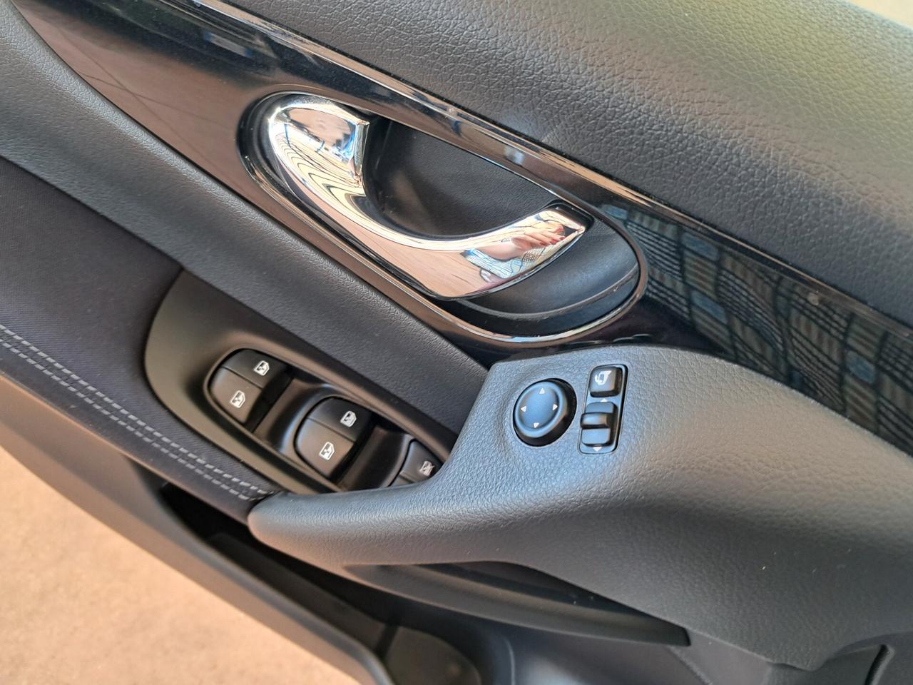 Nissan Qashqai 1.3 DIG-T 140 CV Business