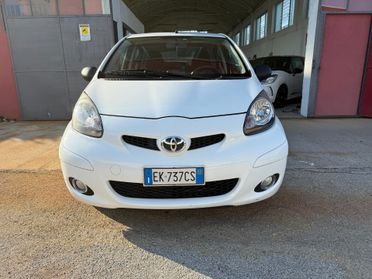 Toyota Aygo 1.0 12V VVT-i 5 porte Sol Connect