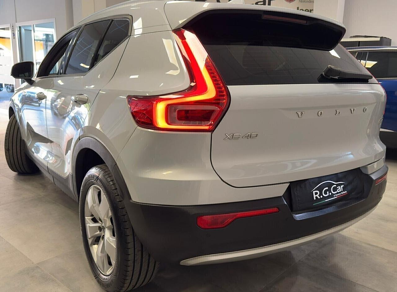 Volvo XC40 D3 AWD Geartronic Momentum