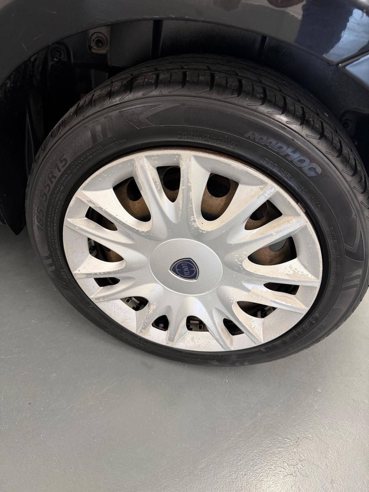 Lancia Ypsilon 1.2 69 CV 5 porte