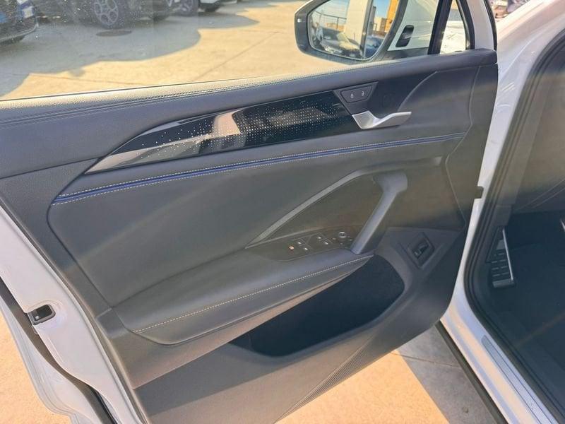 Volkswagen Tiguan 2.0 TDI R-Line DSG 4MOTION