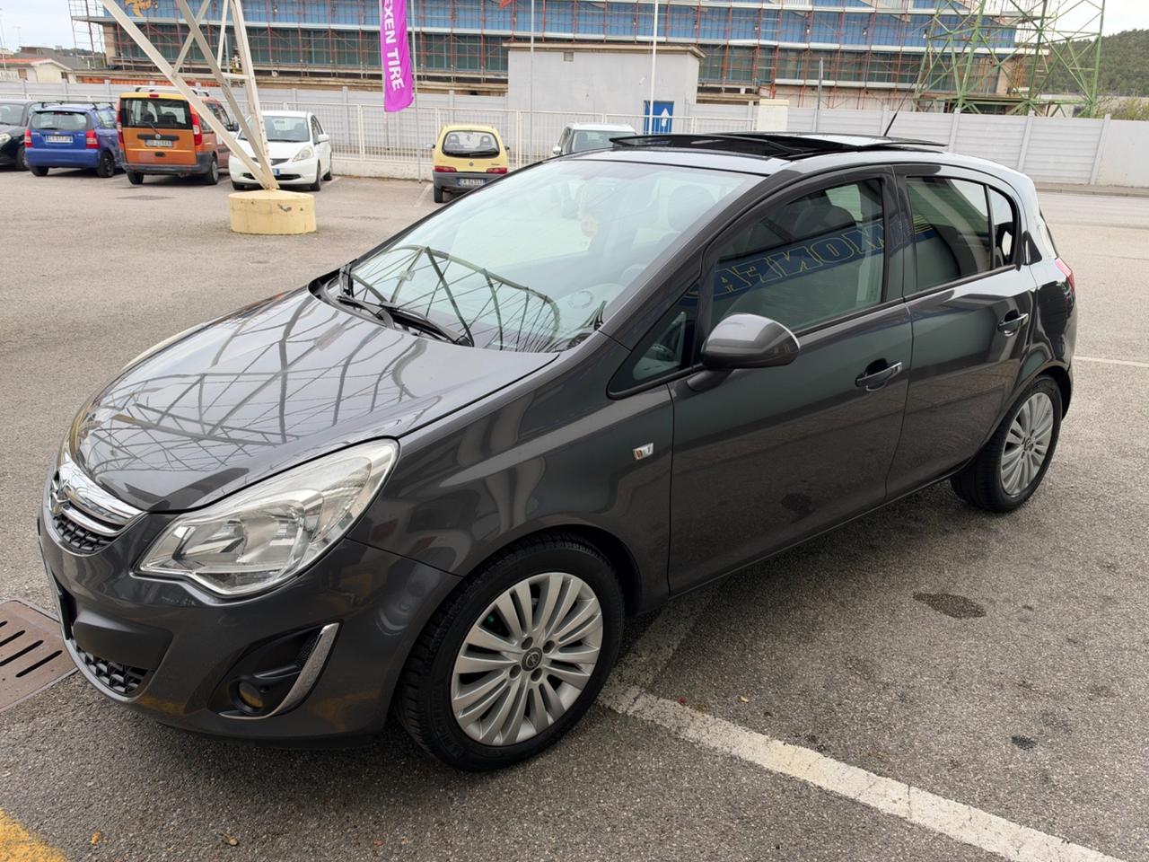 Opel Corsa 1.2 5 porte Elective tetto panoramico