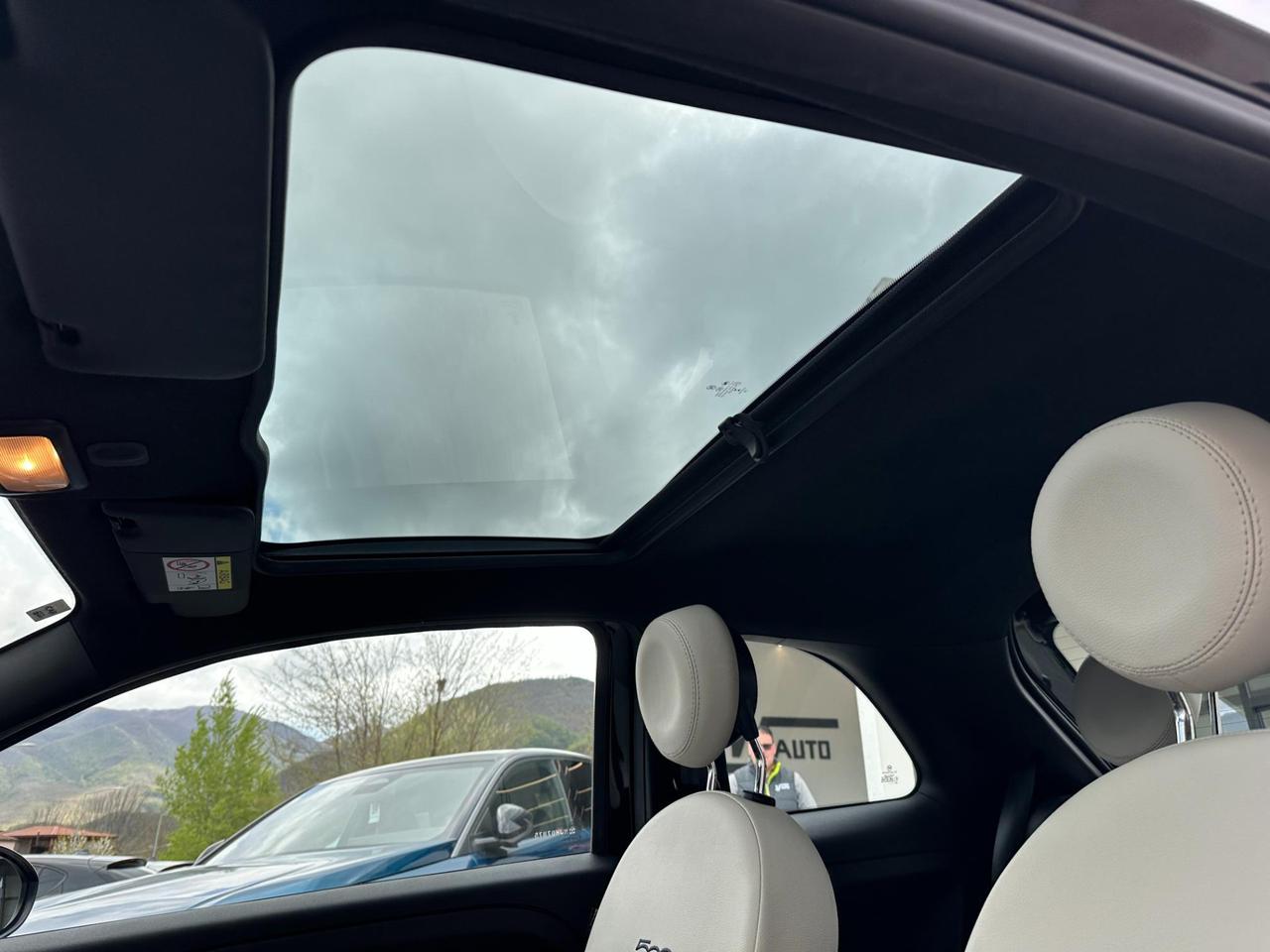 Fiat 500 1.0 hybrid Dolcevita 70cv