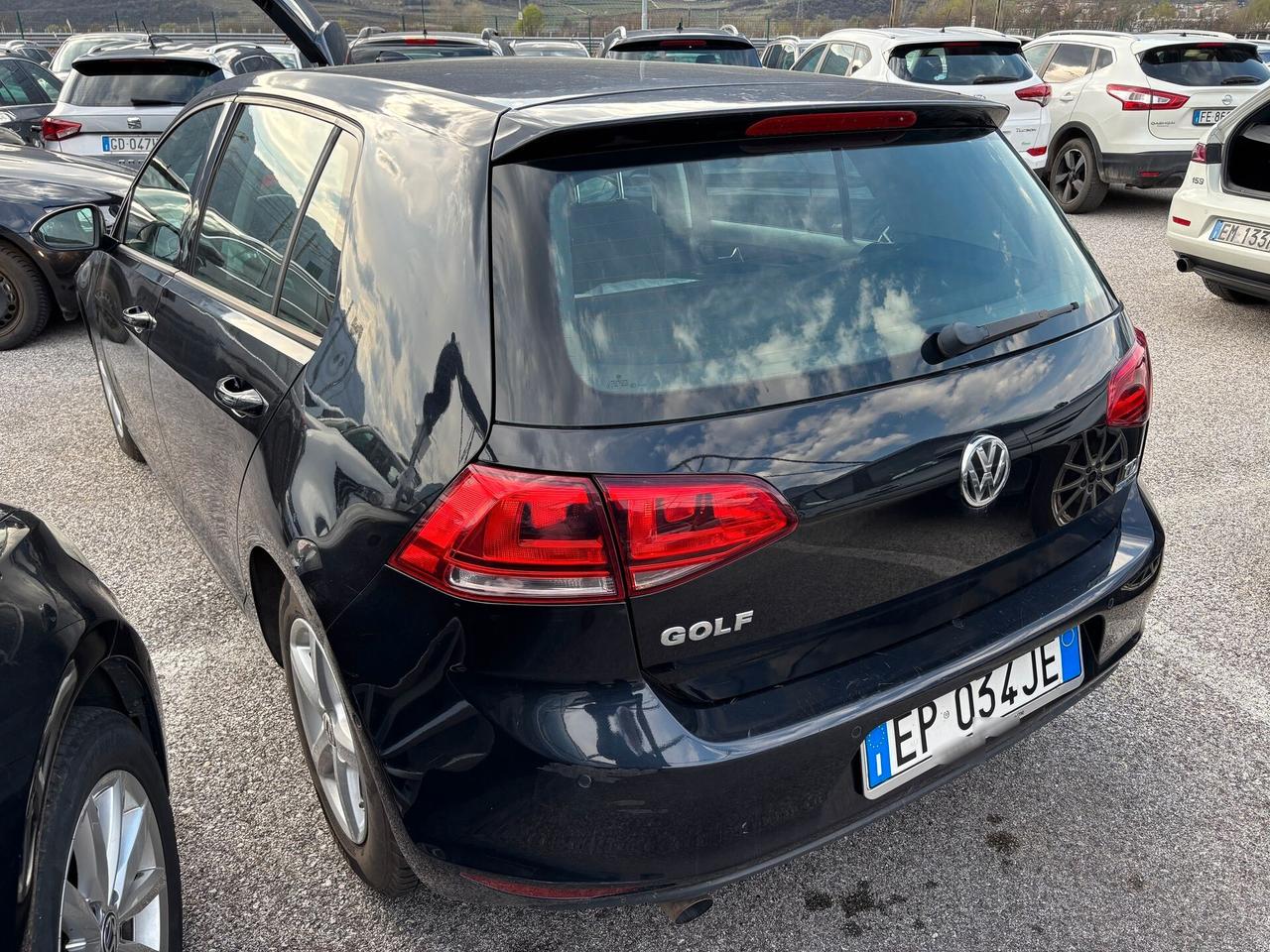 Volkswagen Golf 1.6 TDI DSG 5p. Highline