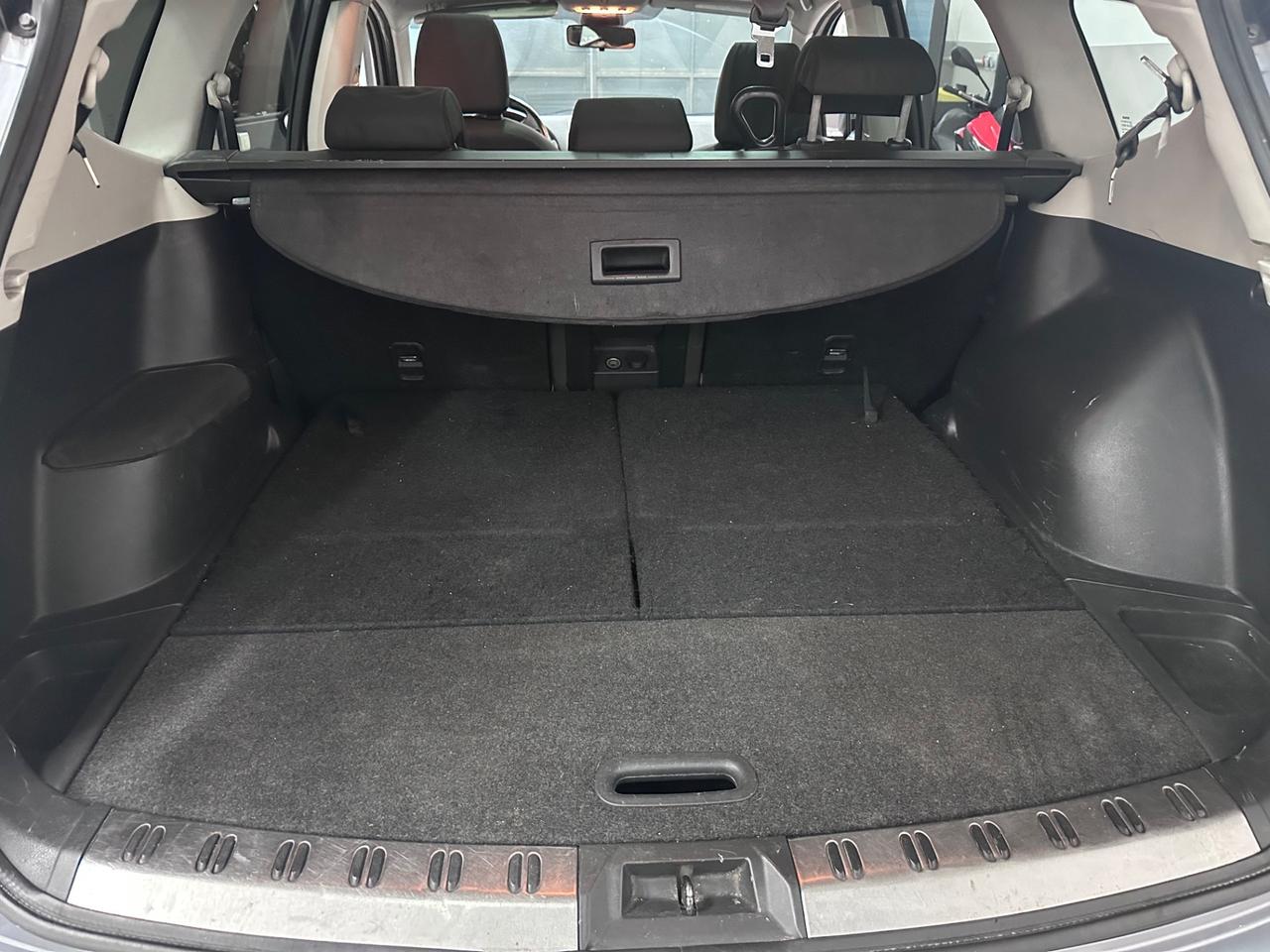 Nissan Qashqai Qashqai+2 2.0 dCi DPF Tekna 2011