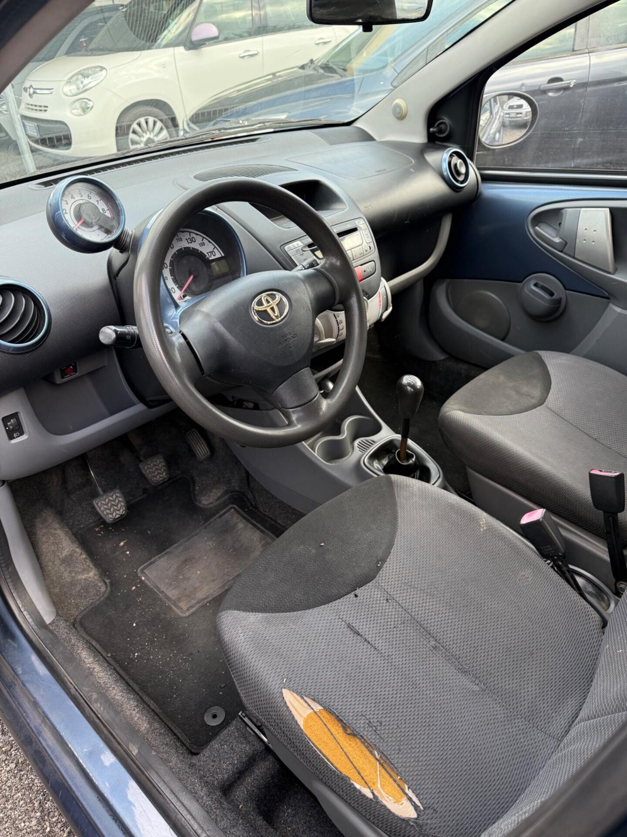 Toyota Aygo 1.0 benzina 5 porte