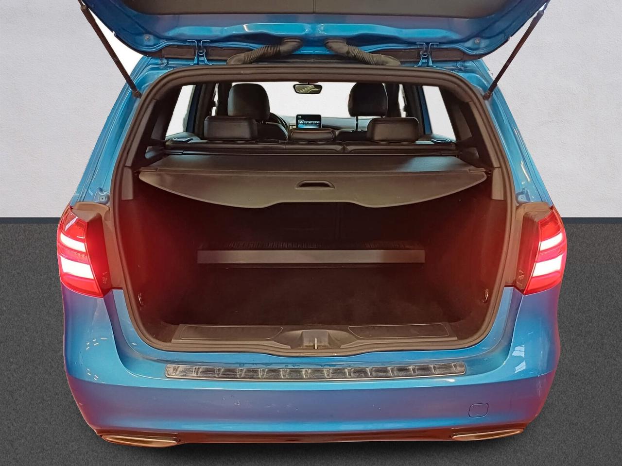 Mercedes-benz B 180 d Automatic Sport | da €162,52 al mese