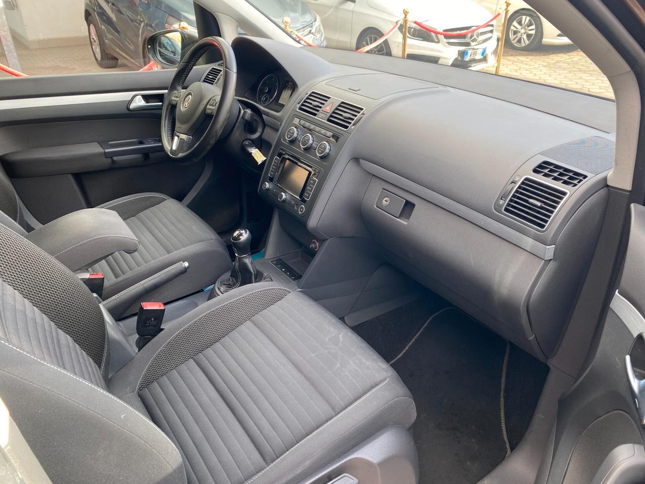 VOLKSWAGEN - Touran - 1.6 TDI Trendline BMT - FINANZIABILE - PERMUTE